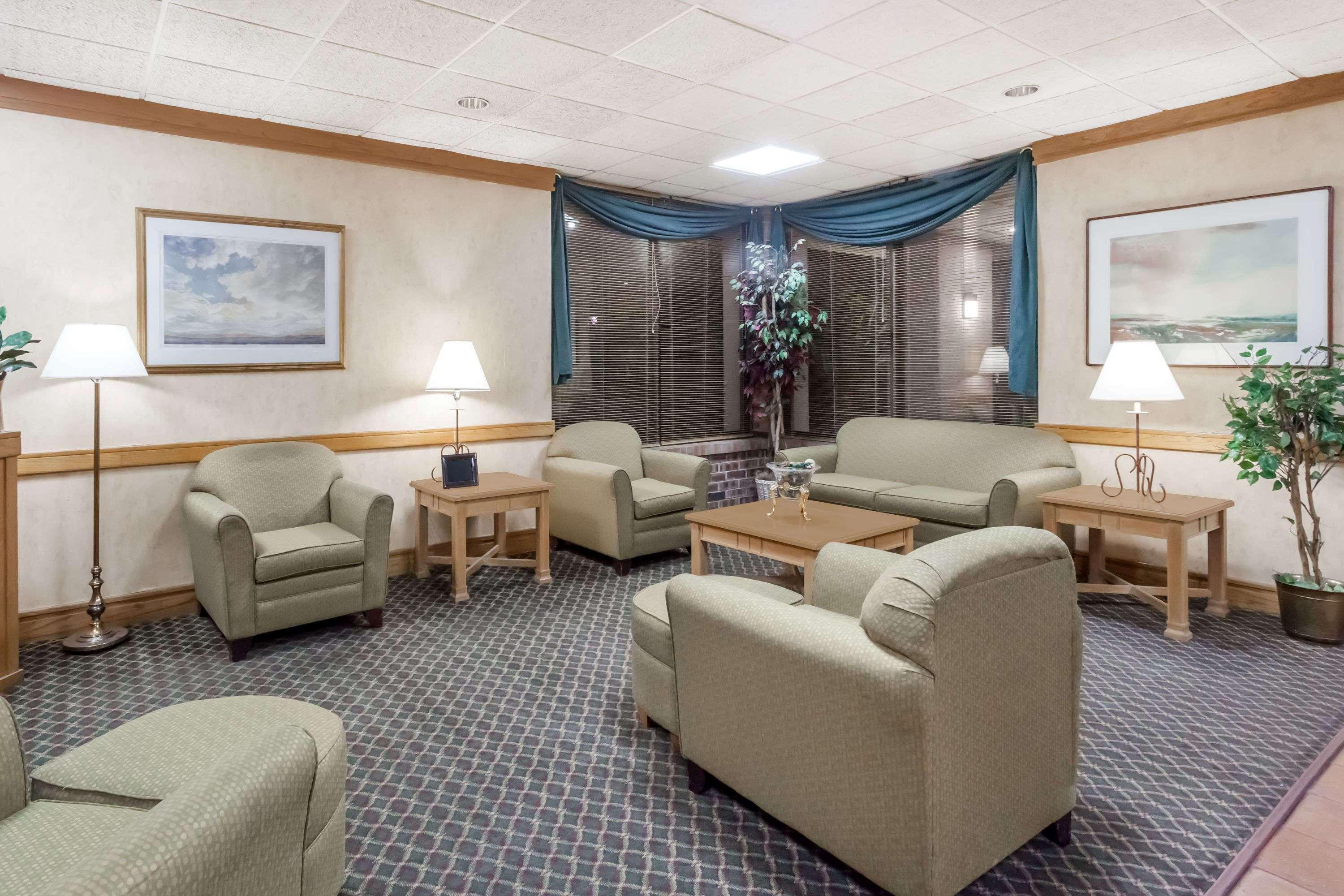 Days Inn By Wyndham Seguin Tx מראה חיצוני תמונה